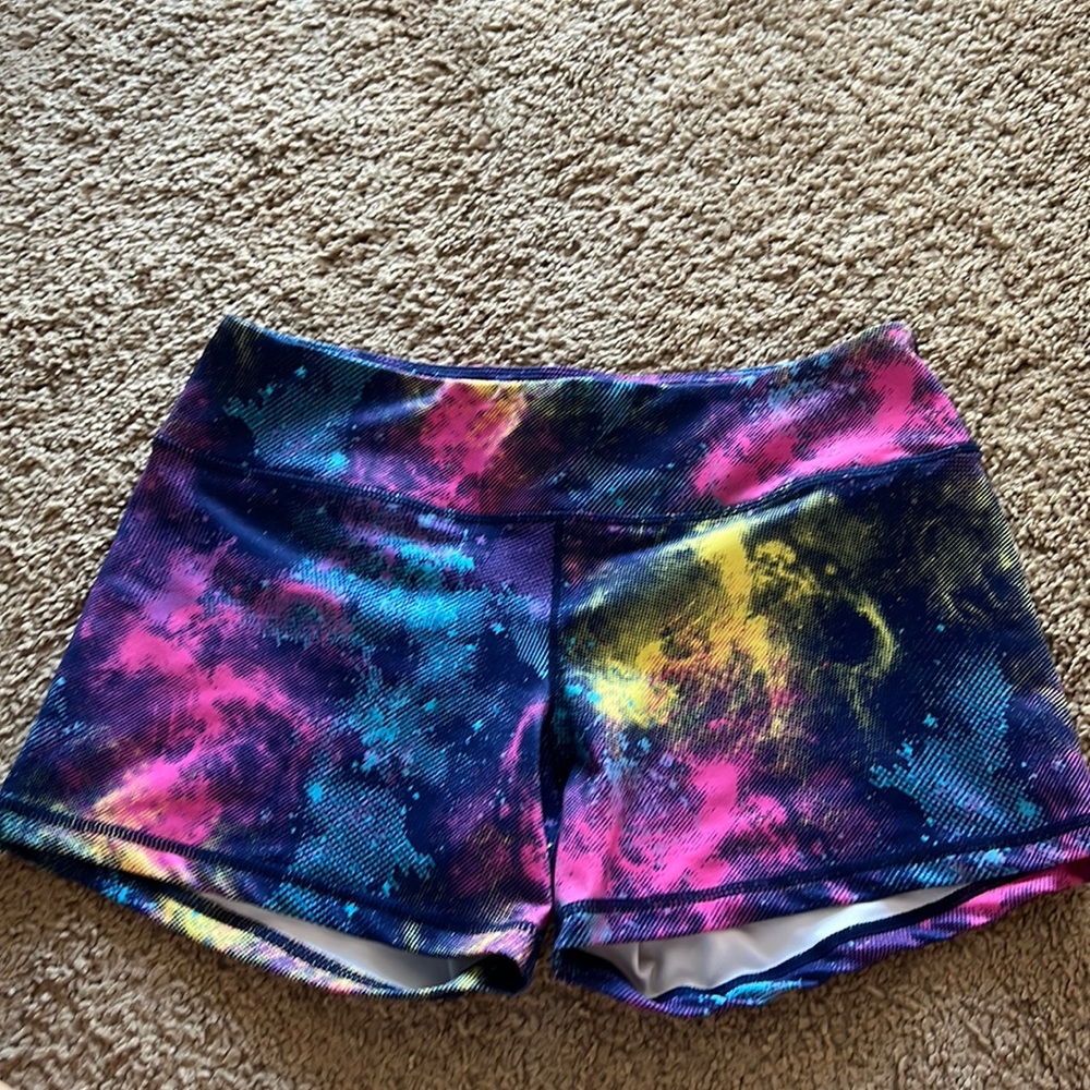 Born primitive shorts